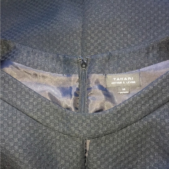 Tahari Little Black Dress Size 14 - Picture 7 of 8